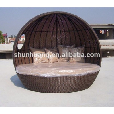 Outdoor rattan big swimming day bed wicker lounger