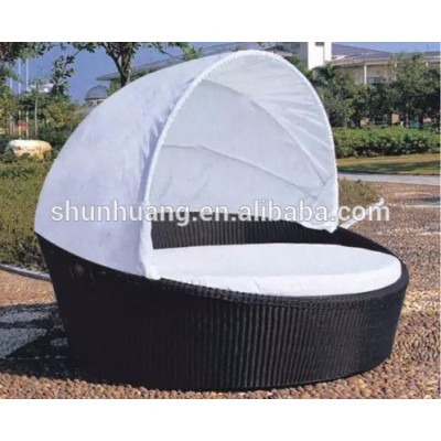 Outdoor wicker rattan beach day bed with canopy sun lounge chaise